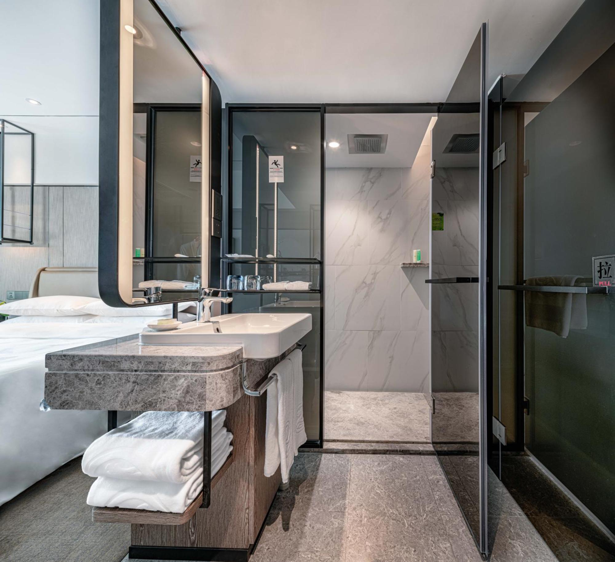 Deluxe City View Room（King Bed）