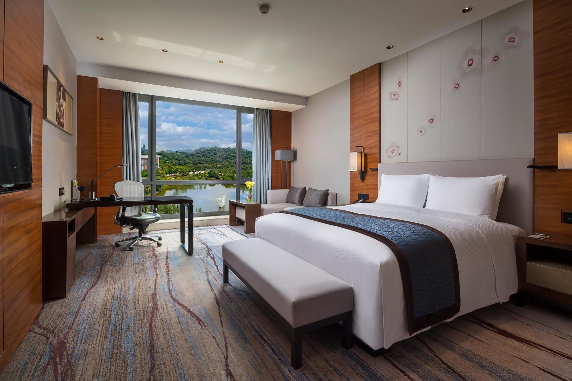 Deluxe King Room Lake View,1758396583:JPEG